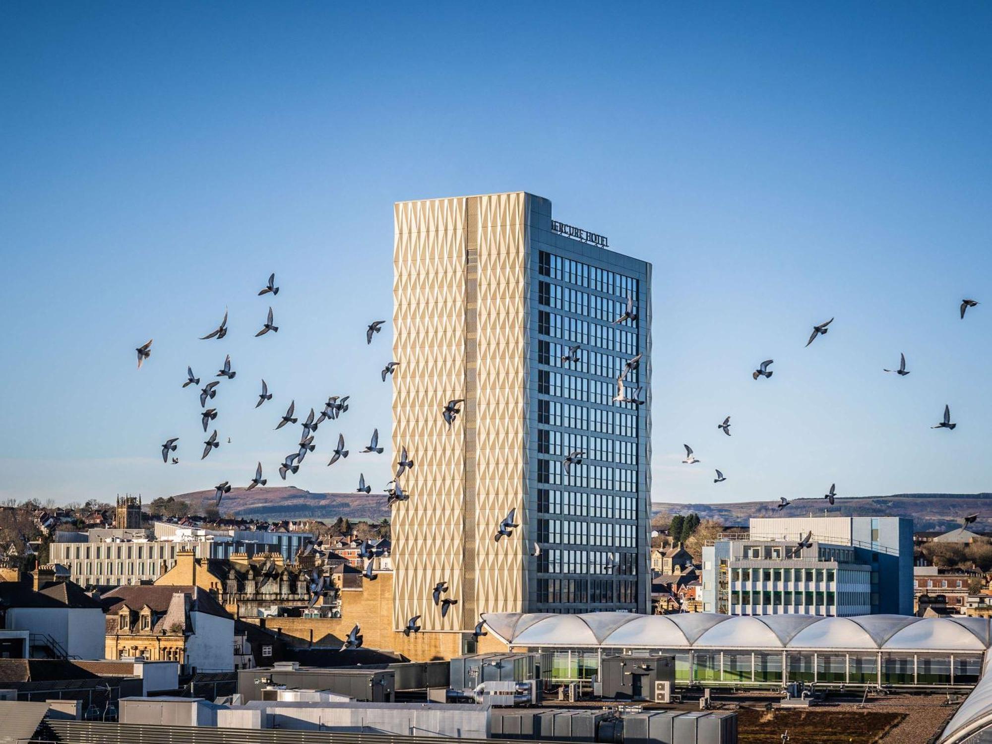 Mercure Newport Экстерьер фото