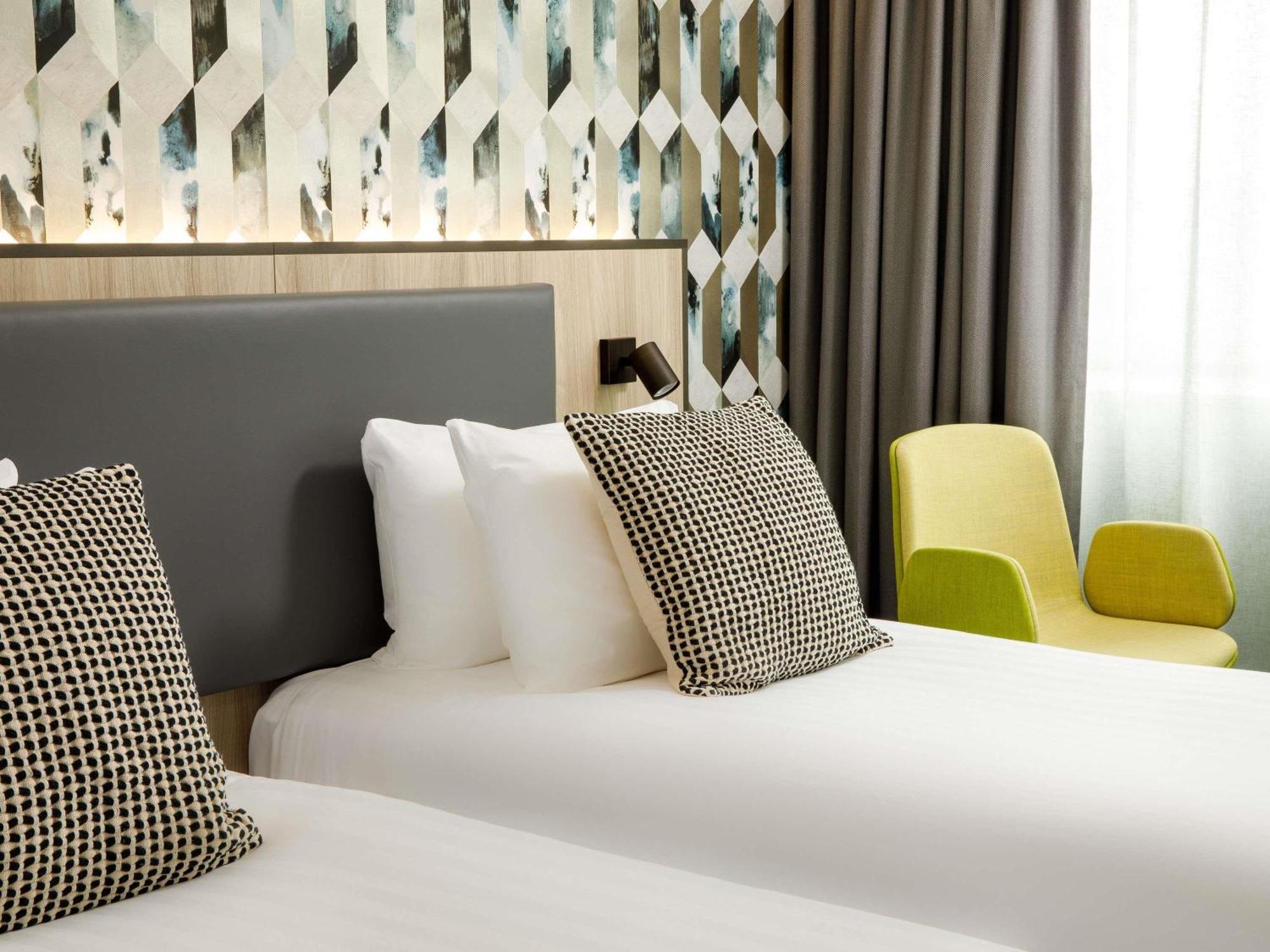 Mercure Newport Экстерьер фото